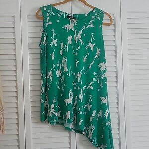 Alfalni Green and White Top Size M